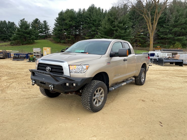 2007-toyota-tundra-sr5-image-1