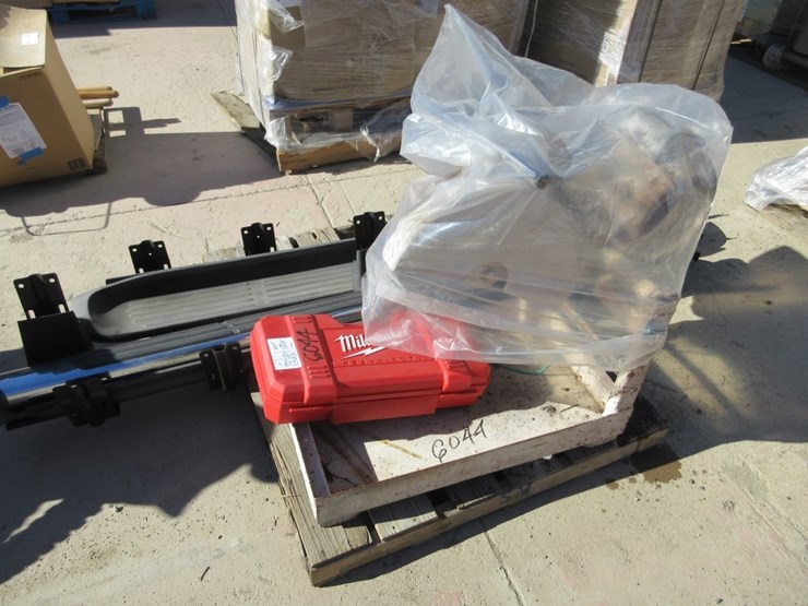 lot-of-truck-steps,-wet-tile-saw,-etc-image-1