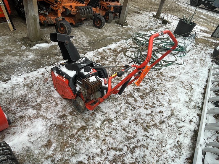 #2707-•-ariens-professional-21-snow-blower-(fall-creek,-wi)-image-7