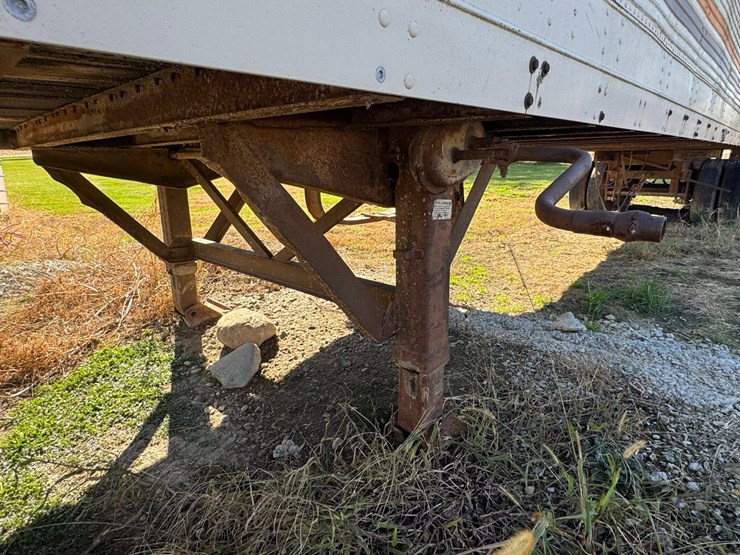 1972-fruehauf-storage-trailer-image-6