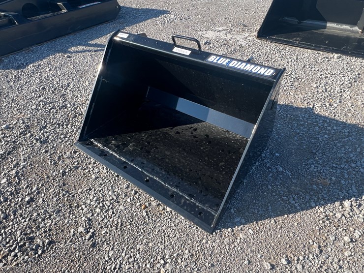 #29799-•-blue-diamond-36"-smooth-bucket-image-1