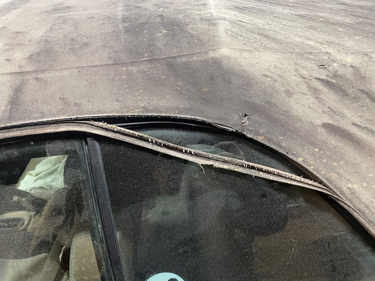 #260-•-1997-chrysler-(fall-creek,-wi)-(has-wi-title)-image-15