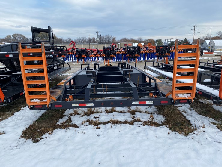 #1104-•-2020-rbraun-crawler-hauler-trailer-(st.-nazianz,-wi)-image-13