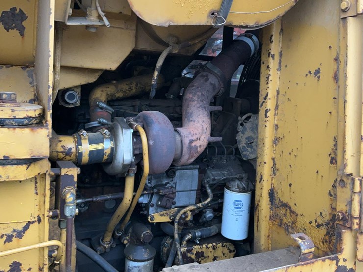 caterpillar-953b-image-8