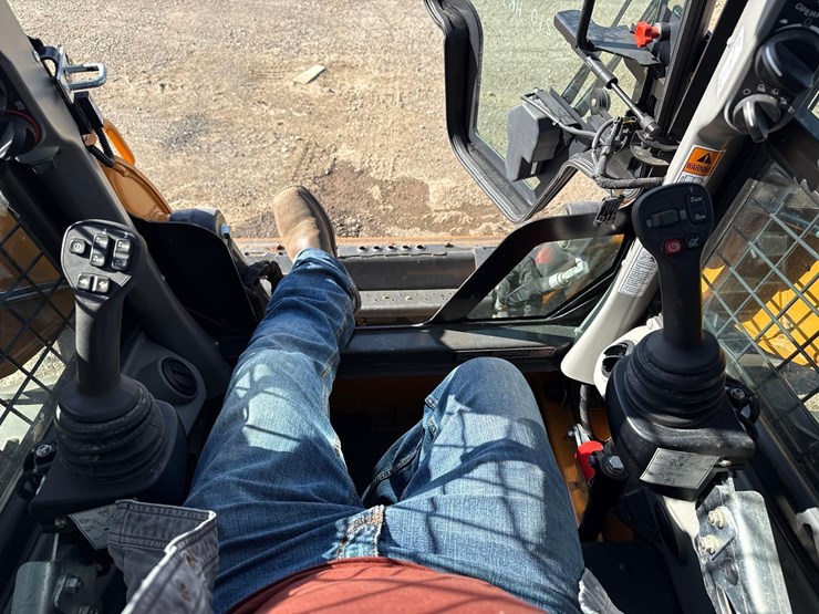 case-tv370b-image-14