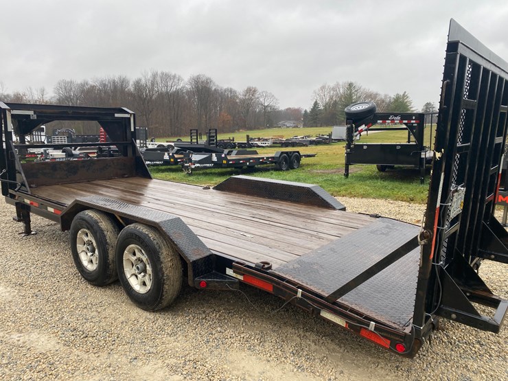 #310-•-2016-maxx-d-gooseneck-(helenville,-wi)-(has-wi-title)-image-4