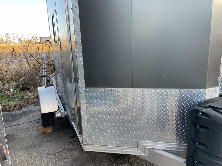 #1399-•-2018-zero-4-outdoors-6'-x-10'-all-aluminum-drop-down-ice-shanty-(of)-image-34