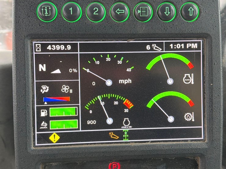2020-deere-260e-image-21