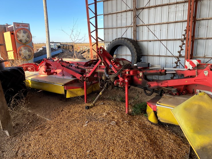 #8000-•-(2)-pottinger-triple-mowers-(colfax,-wi)-image-50