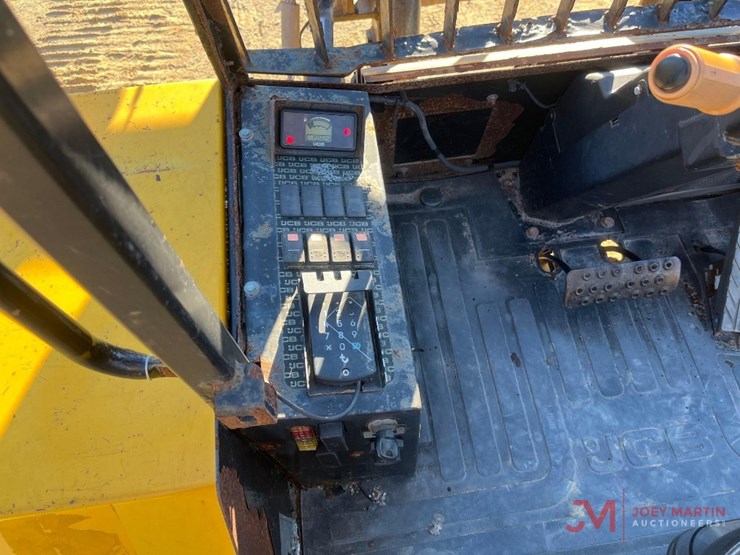 2018-jcb-930-image-17