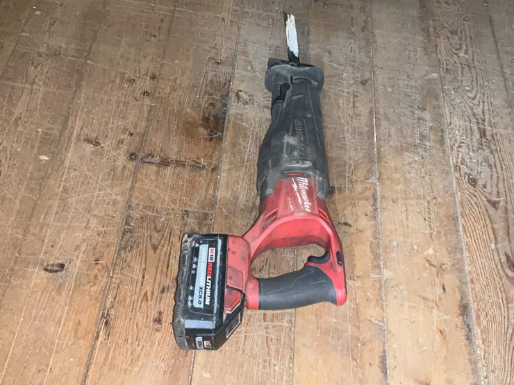 #195-•-cordless-milwaukee-sawsall-image-2