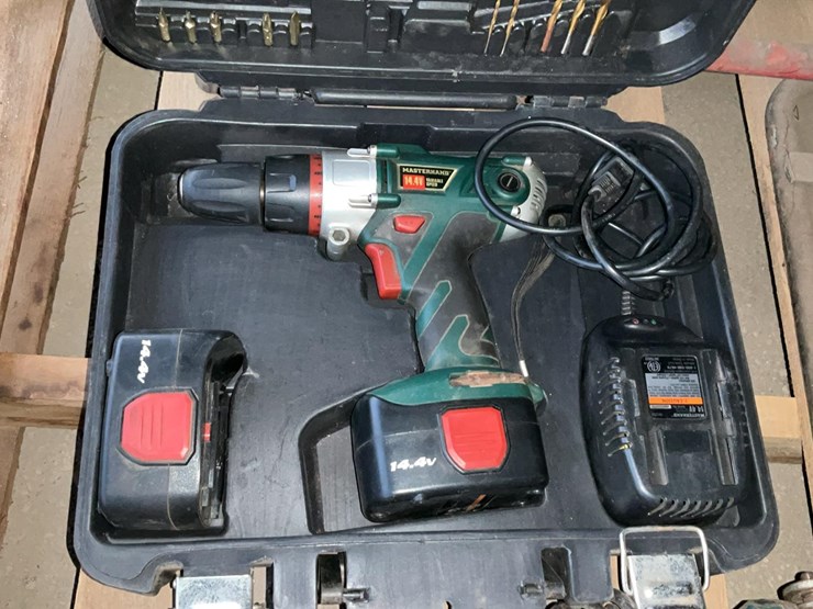 #103-•-craftsman-and-masterhand-cordless-drills-image-4