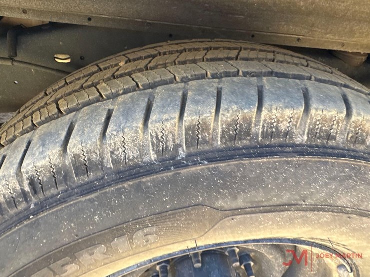 2014-ford-e350-image-9