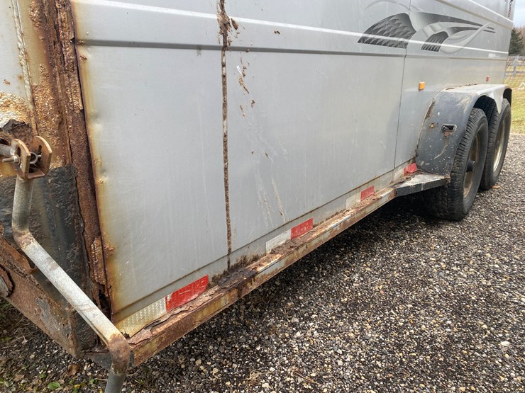 2002-titan-trailer-image-9