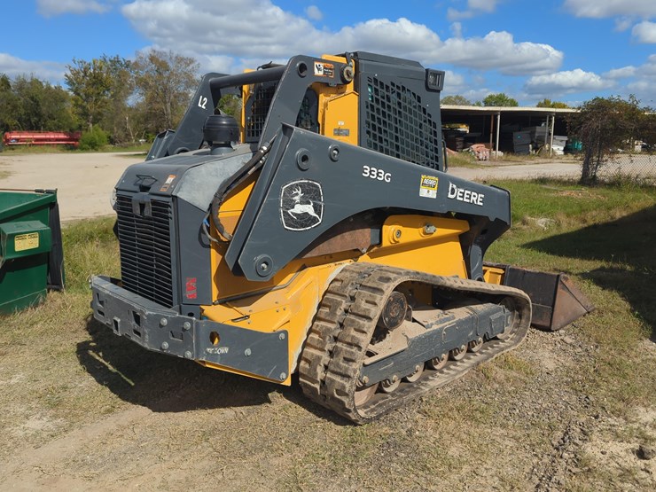 2023-deere-333g-image-4