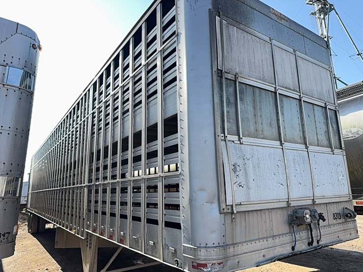 2002-eby-livestock-trailer-image-1