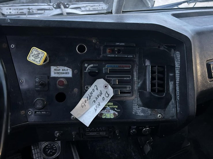 #1432-•-1992-volvo-(white-gmc)-vac-truck-image-74