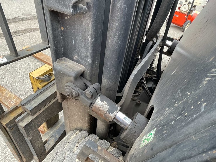 #1396-•-forklift-(o3)-image-19