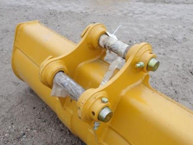 caterpillar-304-image-9