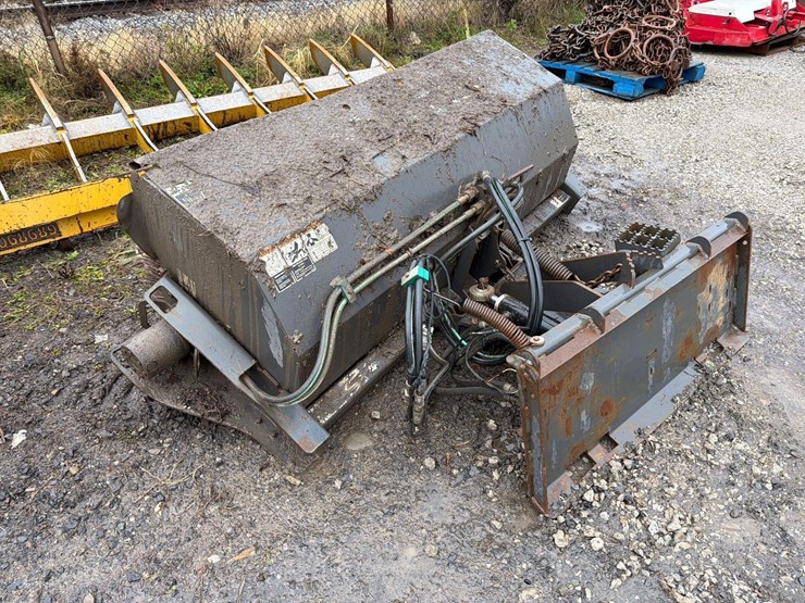 palladin-22072mh-0022-72in.-sweepster-skid-steer-attachment-sn:1447057-image-4