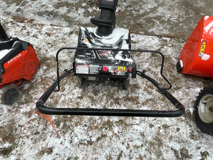 #2709-•-mtd-mp21-snow-blower-(fall-creek,-wi)-image-13