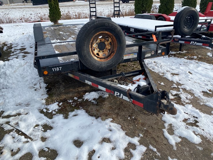 #1303-•-2019-pj-22.5'-tandem-axle-tilt-deck-trailer-(st.-nazianz,-wi)-image-3