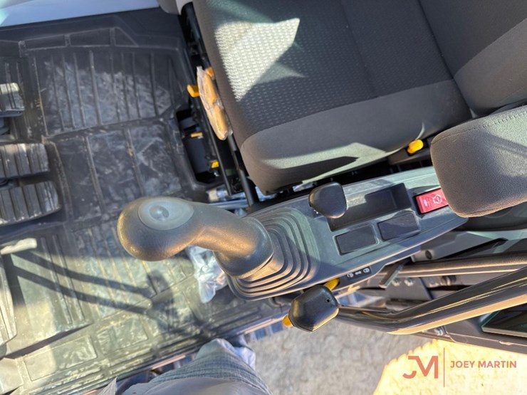 2020-kato-hd514mr-image-22