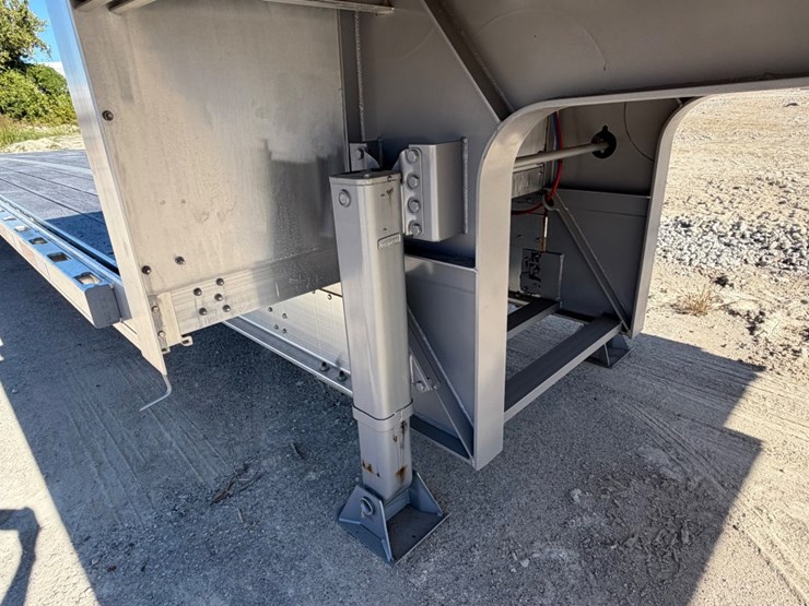 2024-doonan-titanium-image-25