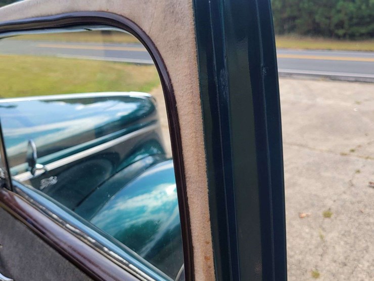 1940-ford-sedan-image-44