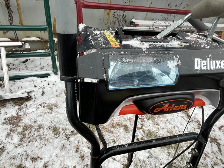 #2710-•-ariens-deluxe-30-snow-blower-(fall-creek,-wi)-image-17
