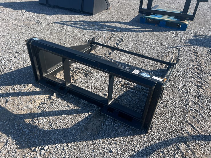 #29791-•-blue-diamond-sod-roller-image-3