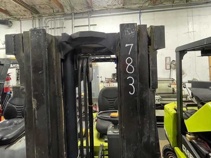 #454-•-clark-electric-forklift-(shawano,-wi)-image-18