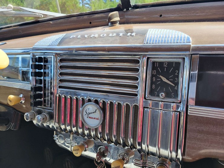 1948-plymouth-special-deluxe-image-73