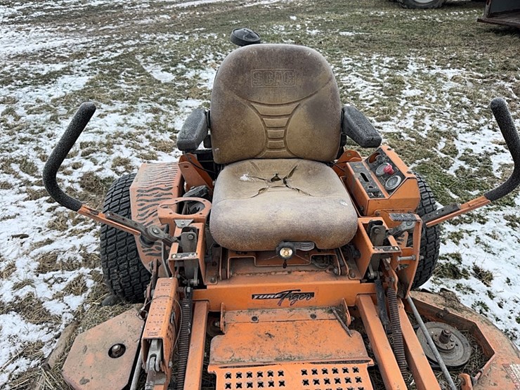 scag-turf-tiger-zero-turn-mower-image-17
