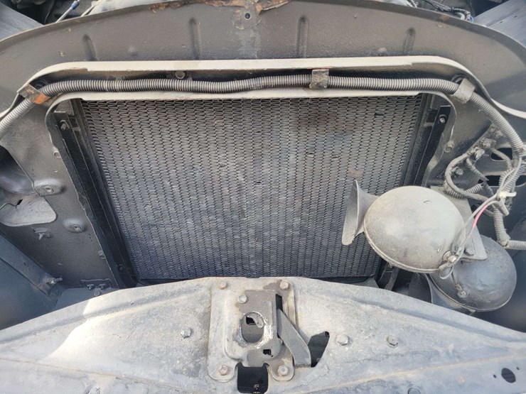 1951-dodge-sedan-image-10