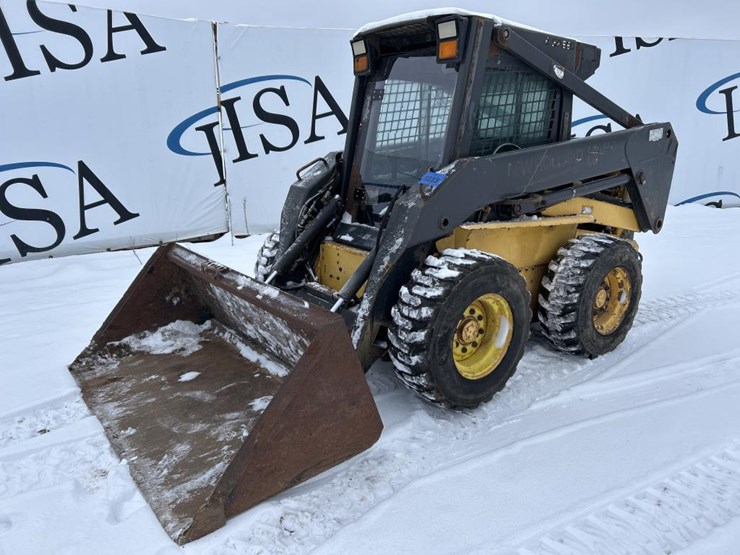 new-holland-ls180-image-1