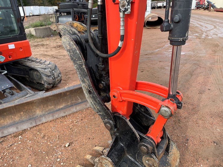 2021-kubota-u55-5-image-16