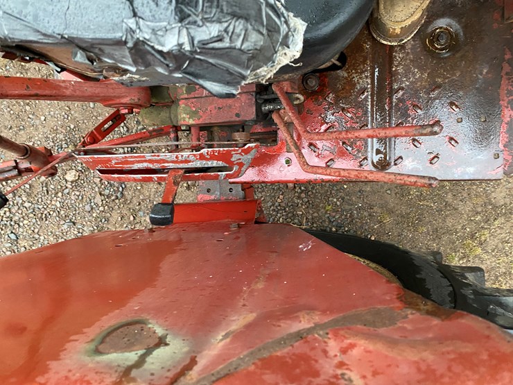 1976-international-686-image-39