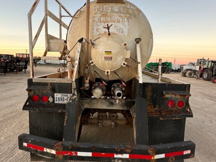 2012-jack-county-tank-130bbl-image-6