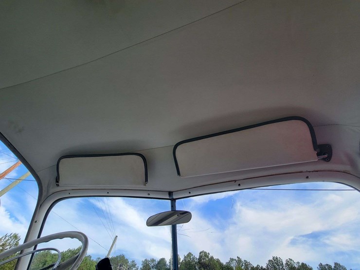 1951-dodge-sedan-image-78