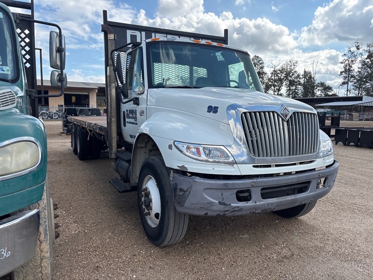 2007-international-4400-image-2