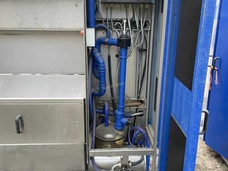 delavel-classic-vms-milking-robot-image-5