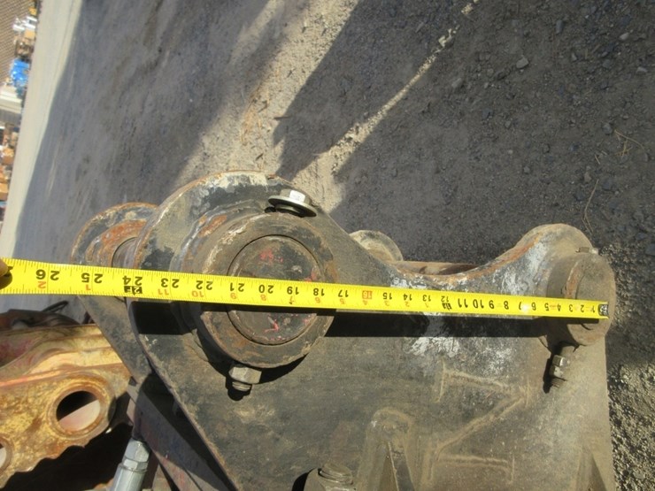 caterpillar-330-image-10