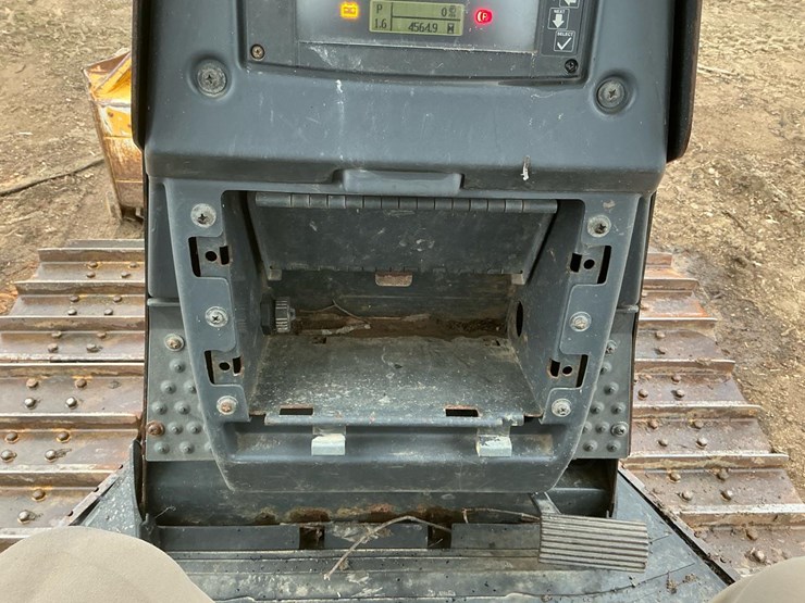 2016-deere-550k-xlt-image-39