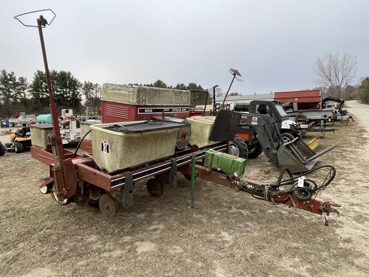 international-800-cyclo-air-image-1