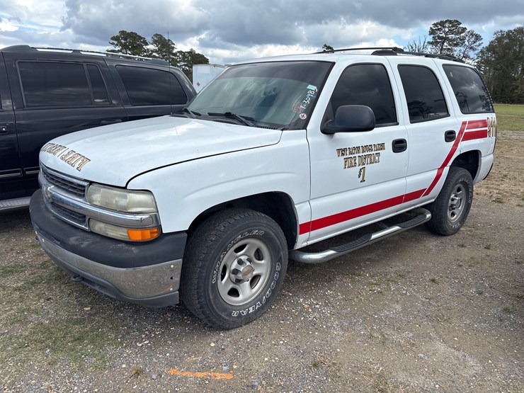 2005-chevrolet-tahoe-image-1
