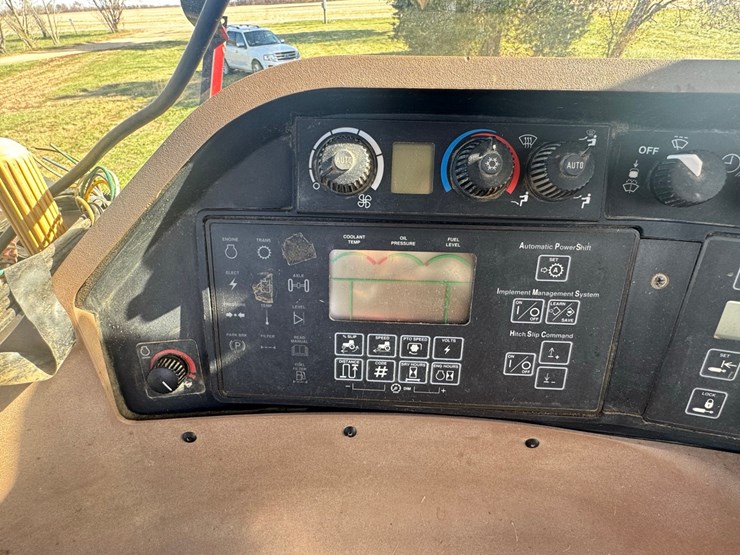 2004-john-deere-9220-image-35