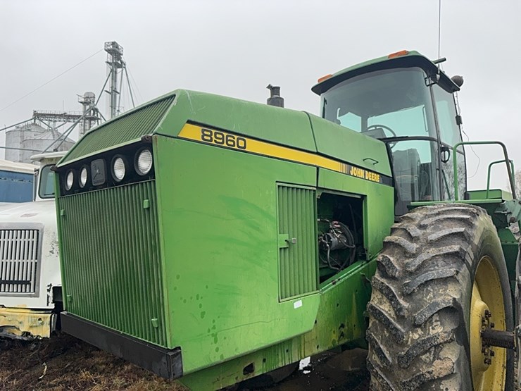 1991-john-deere-8960-image-3