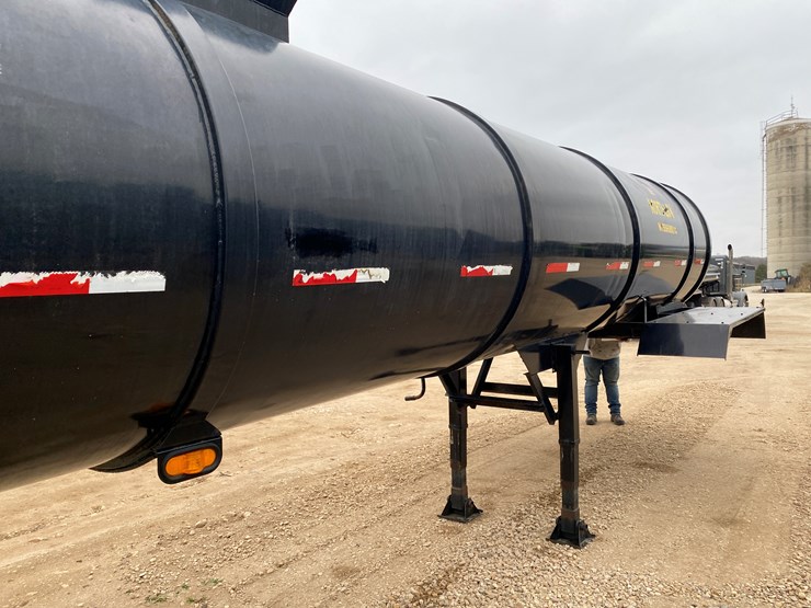 #1030-•-2014-northern-6000-gallon-semi-manure-tanker-trailer(has-wi-title)-(kewaunee,-wi)-image-49
