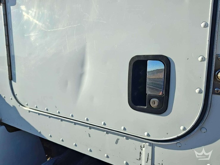 2012-peterbilt-386-image-8